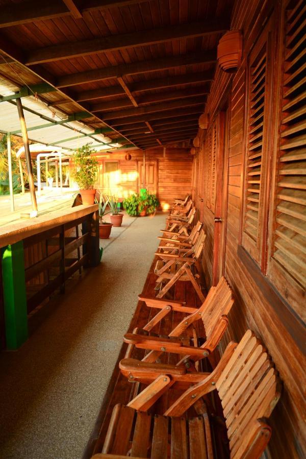 Hotel La Cascada Puntarenas Exterior photo